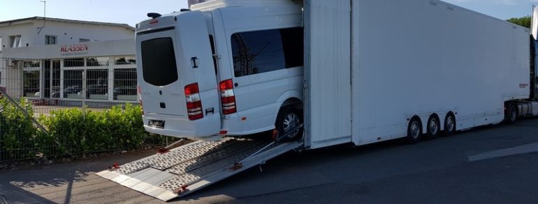 Крытый автовоз Exclusiv